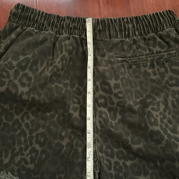 Alexander Wang Leopard print denim cut off shorts size S - Picture 7 of 8